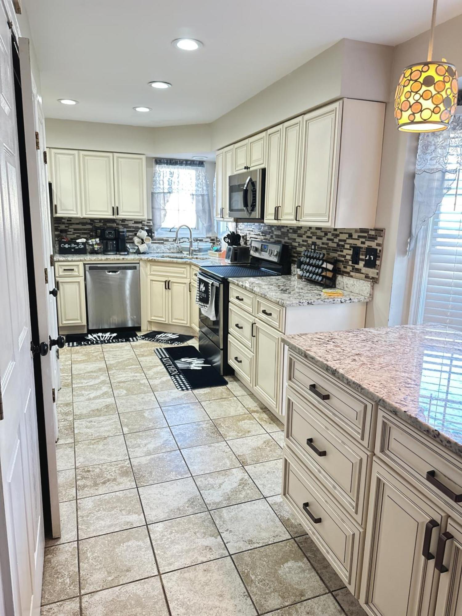 Special Rate Worthy Posh And Magnificent 4 Bedrooms And Two & Half Bath Greenbelt Exterior photo